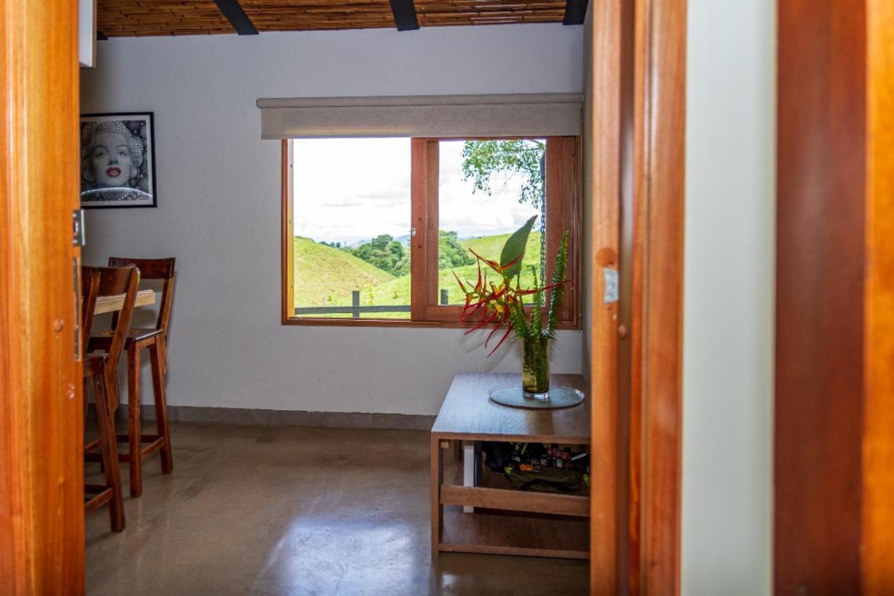 Agradable Cabana Cafetera Con Jacuzzi A 12 Min Del Centro De Pereira Exterior photo
